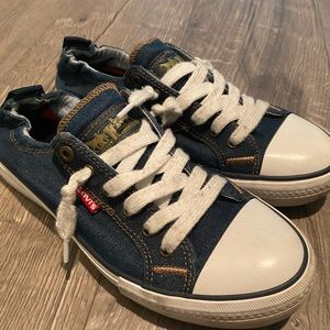Levi’s shoes